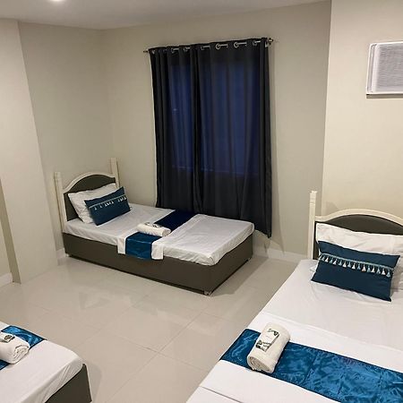 717 Residences ايلويلو المظهر الخارجي الصورة