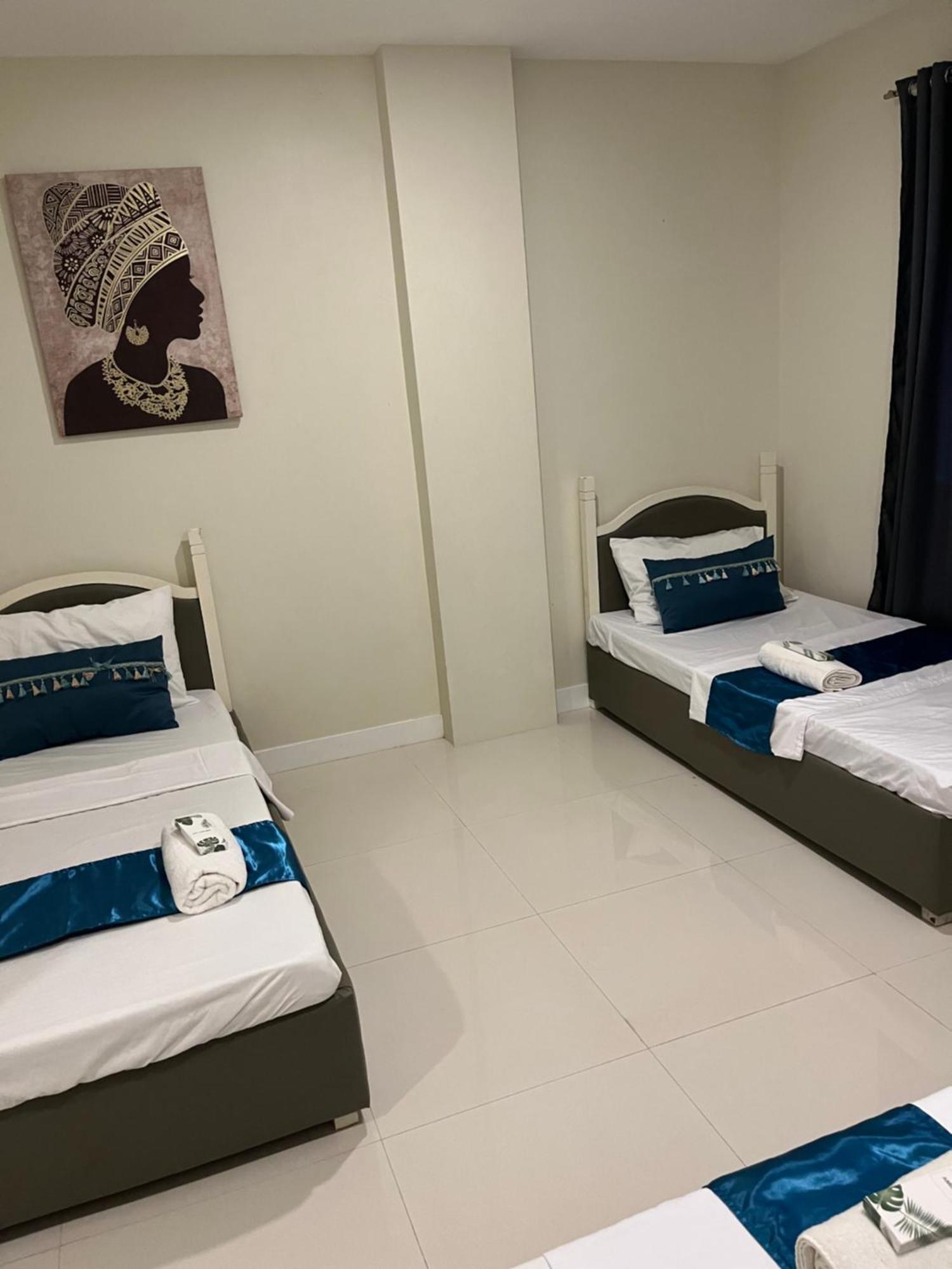 717 Residences ايلويلو المظهر الخارجي الصورة