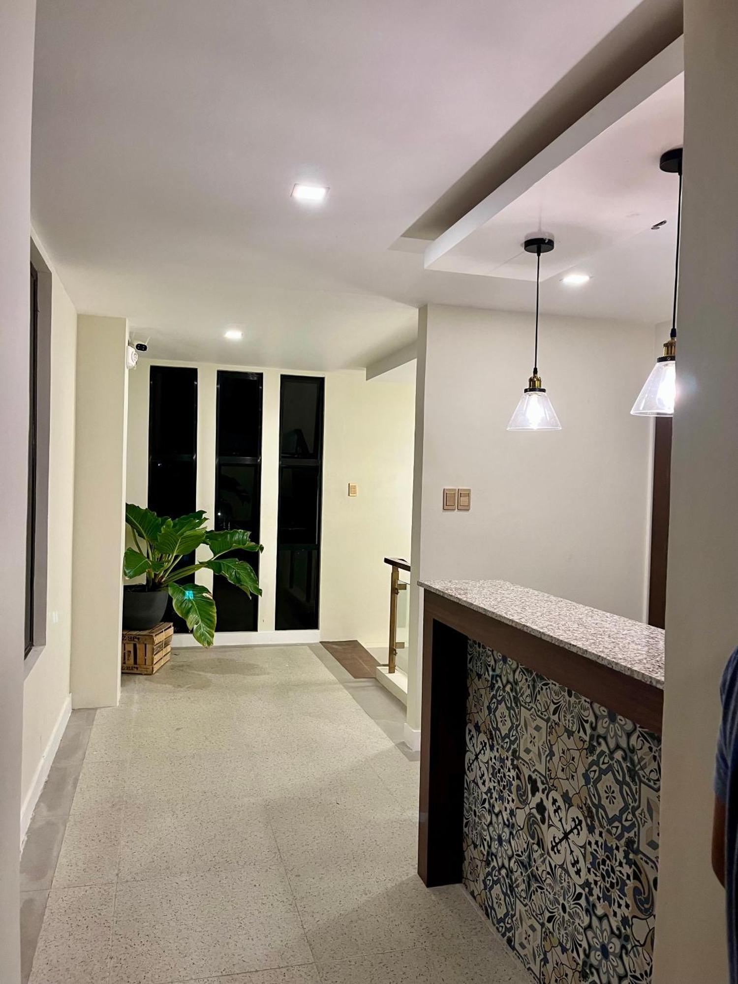 717 Residences ايلويلو المظهر الخارجي الصورة